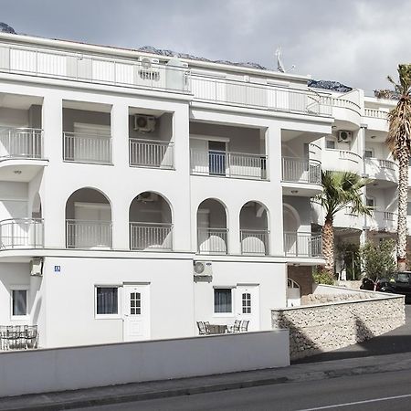 Villa Klara Guest House Baška Voda Dış mekan fotoğraf