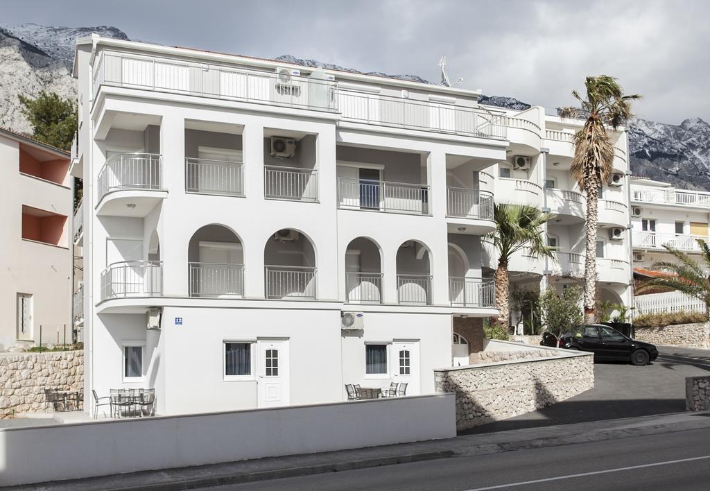 Villa Klara Guest House Baška Voda Dış mekan fotoğraf
