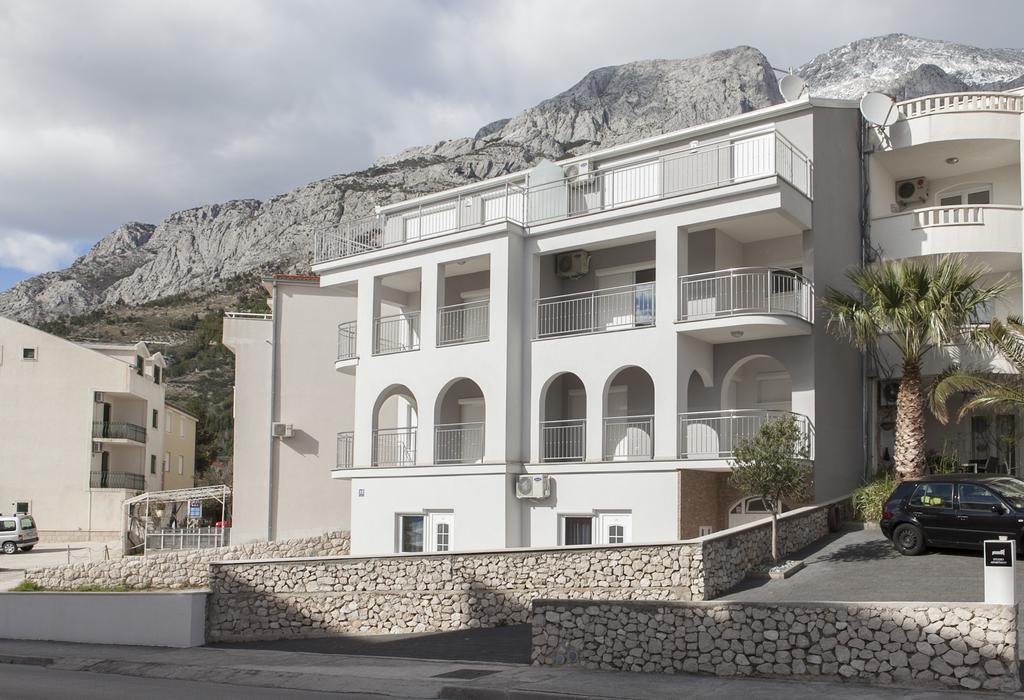 Villa Klara Guest House Baška Voda Dış mekan fotoğraf
