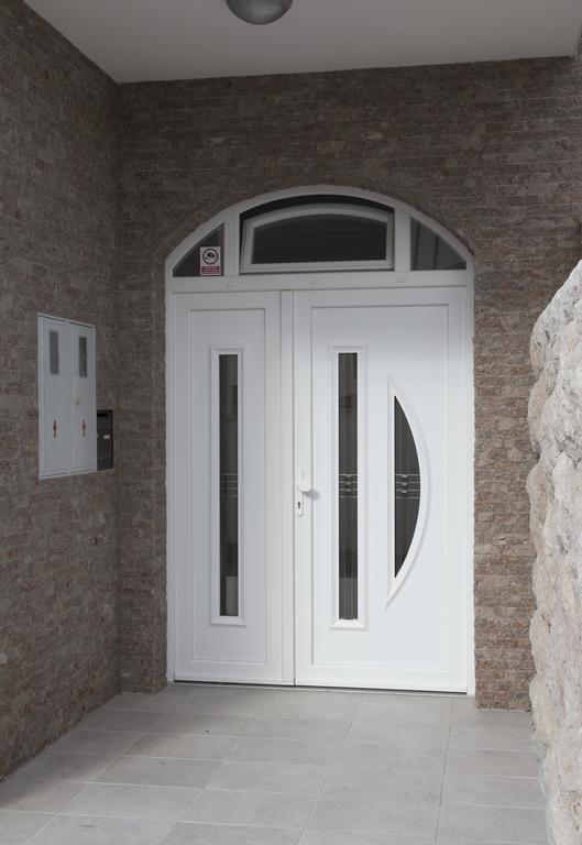 Villa Klara Guest House Baška Voda Dış mekan fotoğraf